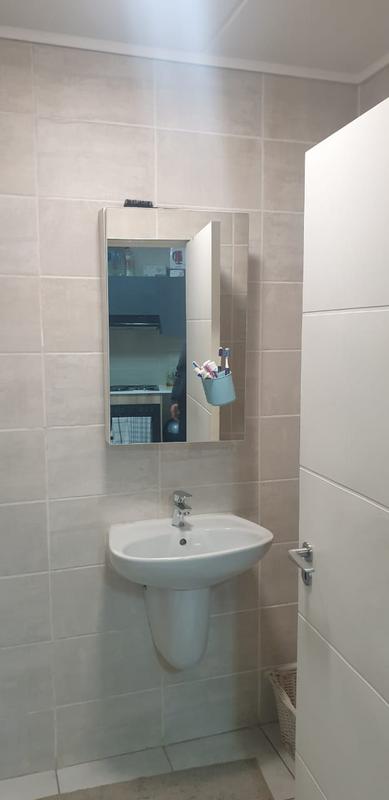 1 Bedroom Property for Sale in Gordons Bay Western Cape